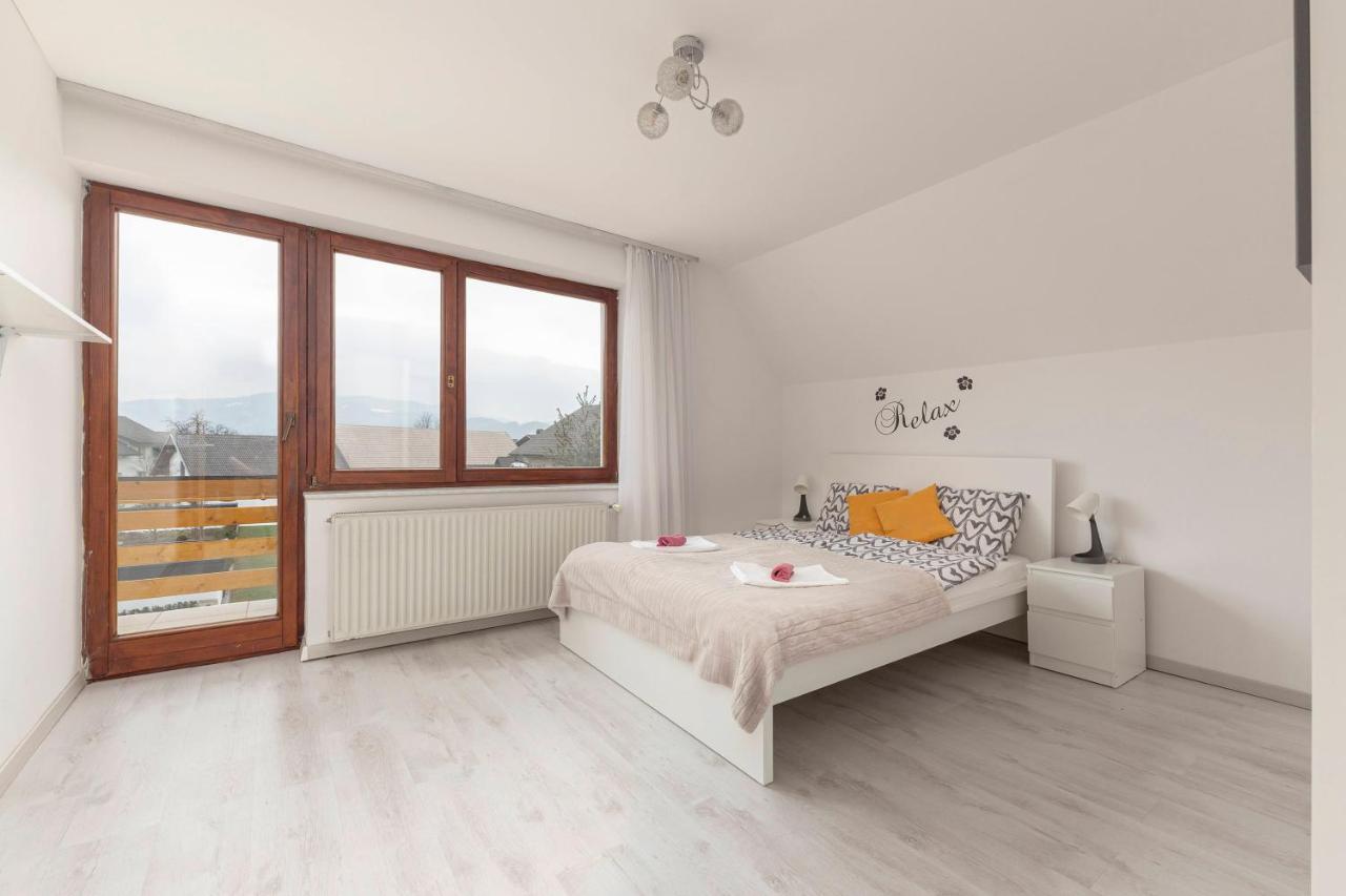Apartment Mountain Sunrise Skofja Loka Exterior photo